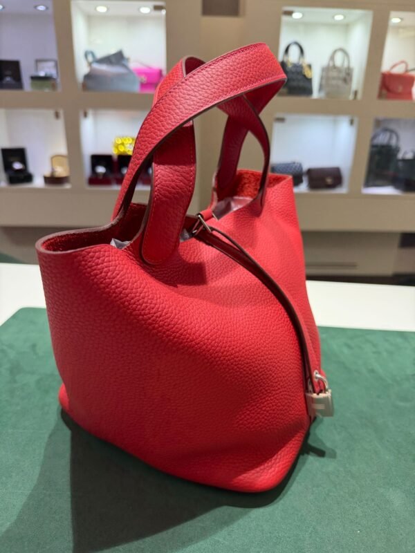 WhatsApp Image 2026-06-10 at 10.21.06 (2) Hermès Picotin Lock 22 nuova Rouge vermillon taurillon clemence
