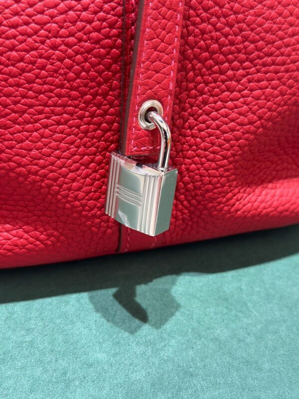WhatsApp Image 2026-06-10 at 10.21.06 Hermès Picotin Lock 22 nuova Rouge vermillon taurillon clemence