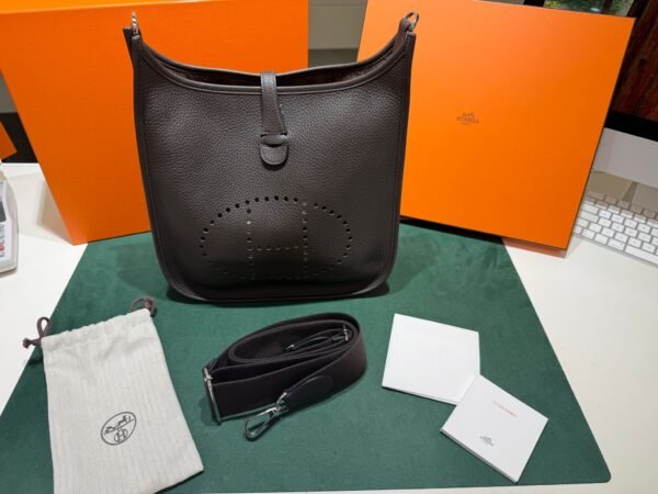 Hermès Evelyne III 29 color ebene del 2024