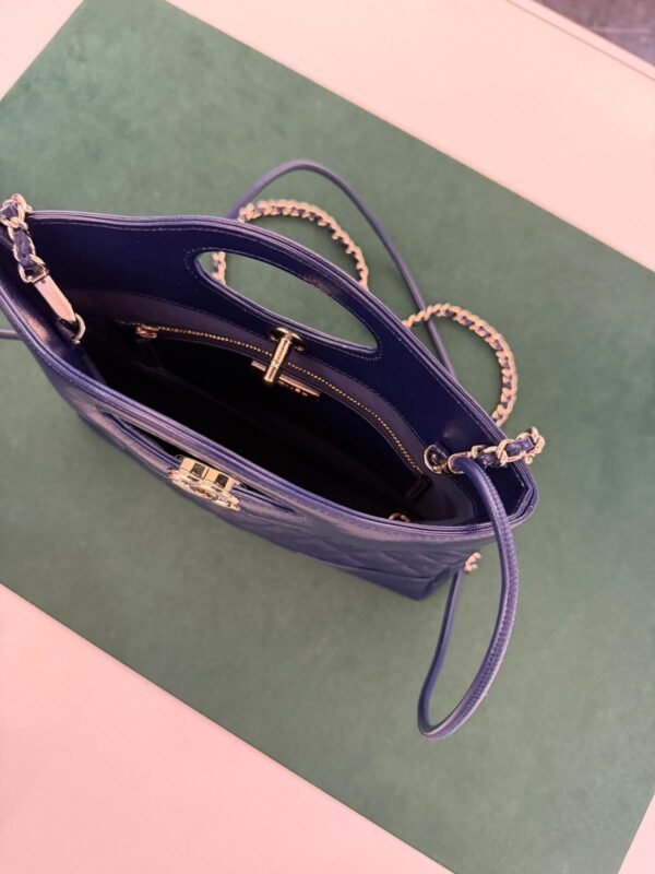 Borsa Chanel 31 mini NUOVA 2025 Full stickers Full pellicole full set scatola dustbag Chanel