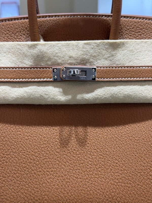 WhatsApp Image 2026-06-10 at 10.42.01 (3) Hermès Birkin 25 retourne veau togo colore GOLD
