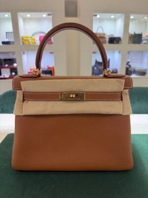 Hermès Kelly 28 retourne NUOVA 2026 seriale G color gold (marrone) pellame Togo con hardware dorato