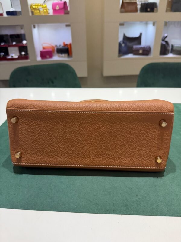 Herm&egrave;s Kelly 28 retourne NUOVA 2026 seriale G color gold (marrone) pellame Togo con hardware dorato