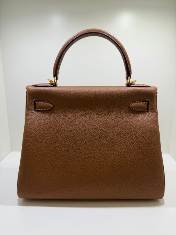Herm&egrave;s Kelly 28 retourne NUOVA 2026 seriale G color gold (marrone) pellame Togo con hardware dorato