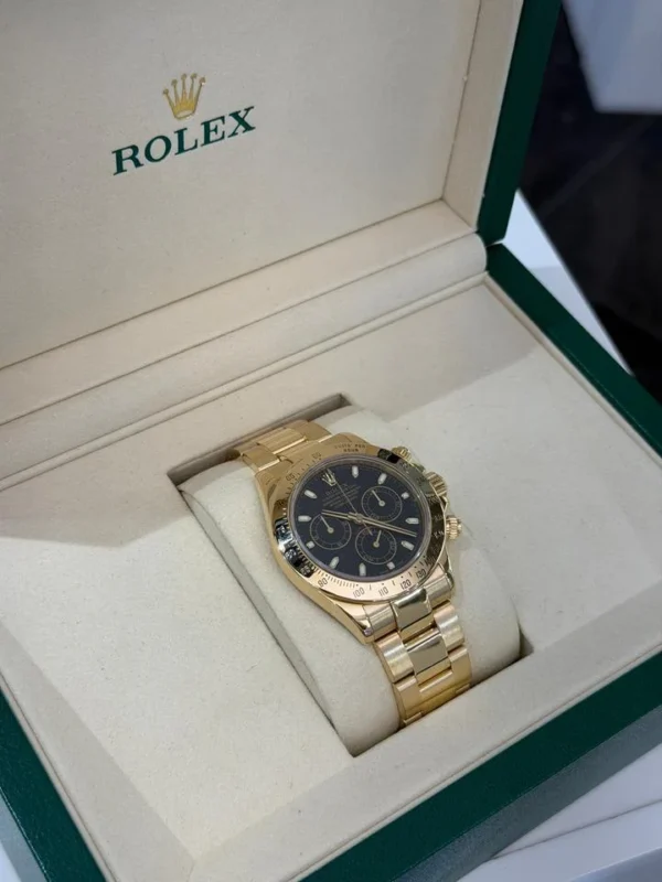 Rolex Daytona oro giallo 18kt del 2009 Italia card RRR full set top condition con documenti