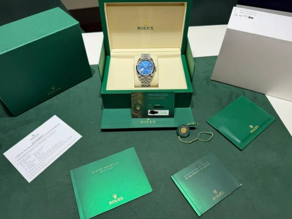 Rolex Datejust 41 41mm 2026 Italia Jubilee quadrante blu full set con documenti e scatola