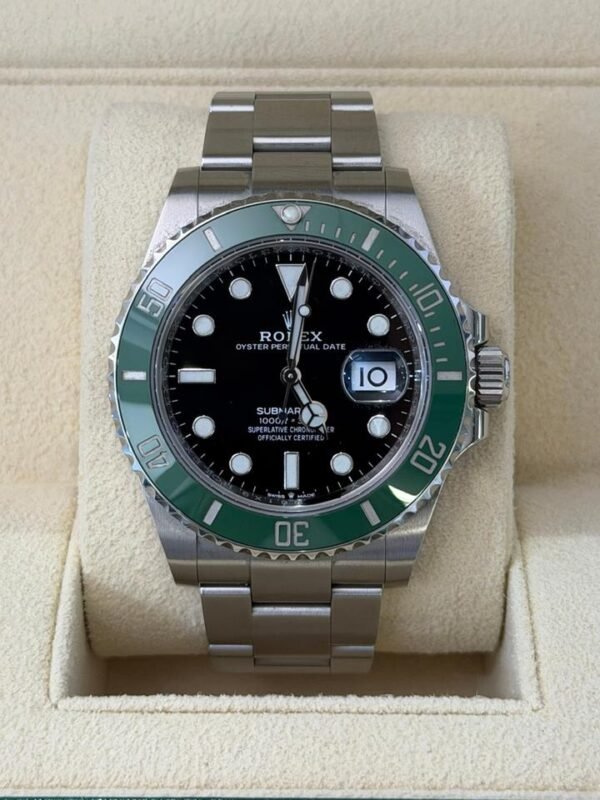 Rolex Submariner Date Starbucks del 2022 Italia full set excellent condition con documenti