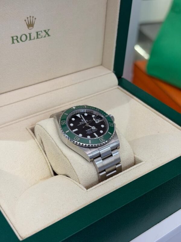 Rolex Submariner Date Starbucks del 2022 Italia full set excellent condition con documenti