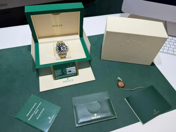 Rolex GMT-Master II ceramica acciaio oro del 2008 Italia full set top condition con documenti