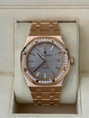 IMG_3444 Audemars Piguet Royal Oak Lady 37mm rose gold del 2020 NUOVO mai indossato diamond bezel full set con documenti