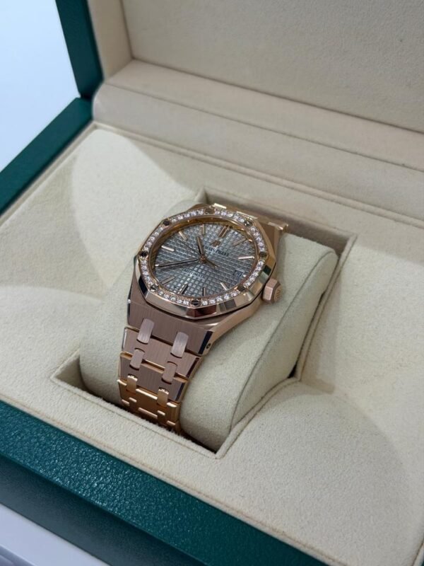 Audemars Piguet Royal Oak Lady 37mm rose gold del 2020 NUOVO mai indossato diamond bezel full set con documenti