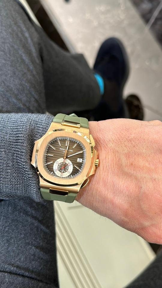 Patek Philippe Nautilus rose gold del 2014 full set excellent condition con documenti e scatola Patek