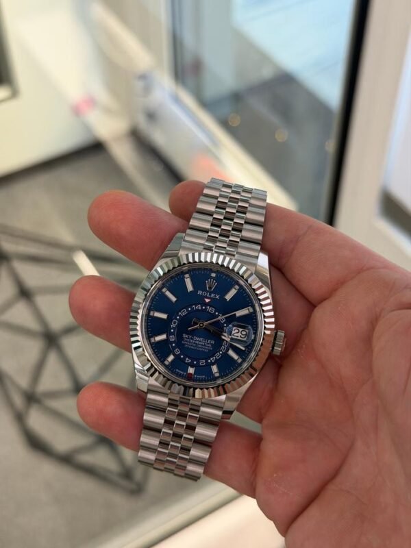 IMG_4221 Rolex Sky-Dweller Blu NUOVO 2026 Italia Jubilee full set con documenti e scatola Rolex