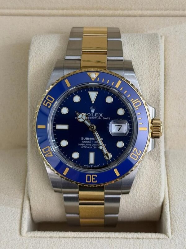 IMG_4272 Rolex Submariner Date blu del 2023 Italia acciaio oro full set excellent condition con documenti
