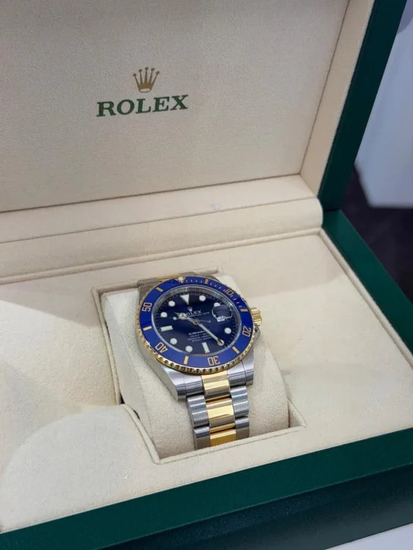 IMG_4275 Rolex Submariner Date blu del 2023 Italia acciaio oro full set excellent condition con documenti