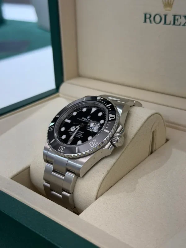 IMG_6131 Rolex Submariner Date 41mm NUOVO 2026 Giugno Italia full set con documenti e scatola Rolex
