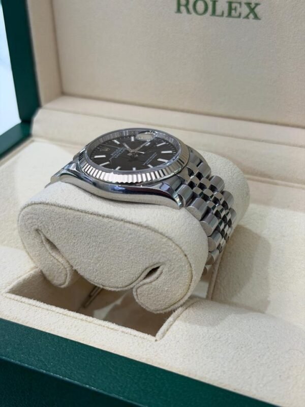 Rolex Datejust 36mm nero del 2022 Italia full set top condition con documenti e scatola