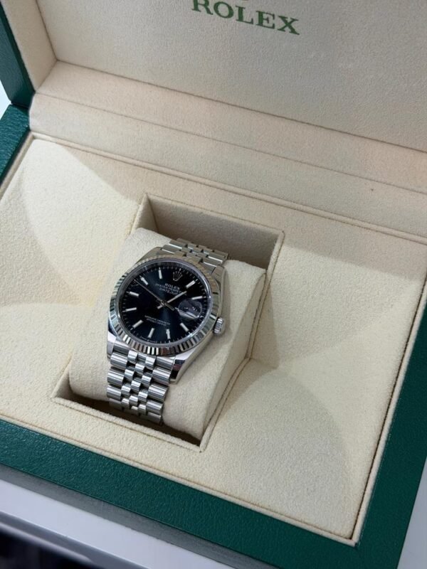 Rolex Datejust 36mm nero del 2022 Italia full set top condition con documenti e scatola