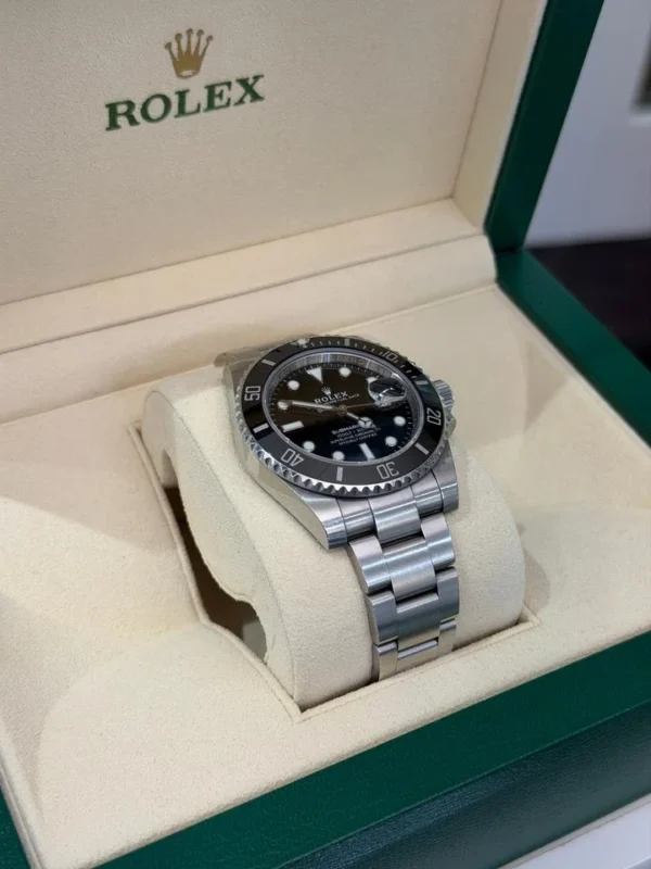 Rolex Submariner Date 40mm del 2020 Italia full set top condition con documenti e scatola Rolex