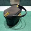 WhatsApp Image 2026-07-01 at 17.17.49 (3) Valentino Garavani Mini Crossbody Bag VLogo Moon secchiello excellent condition con tracolla hardware dorato.