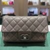 WhatsApp Image 2026-07-01 at 17.18.26 (2) Chanel Classic Flap Mini rectangular 20 – Caviar Metallizzato Grigio Scuro – Hardware Ruthenium del 2017