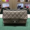 WhatsApp Image 2026-07-01 at 17.18.27 (1) Chanel Classic Flap Mini rectangular 20 – Caviar Metallizzato Grigio Scuro – Hardware Ruthenium del 2017