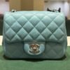 Chanel Classic Flap Mini 17 – Lambskin Bleu Clair carta da zucchero – Hardware Argento