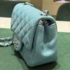 Chanel Classic Flap Mini 17 – Lambskin Bleu Clair carta da zucchero – Hardware Argento