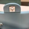 Chanel Classic Flap Mini 17 – Lambskin Bleu Clair carta da zucchero – Hardware Argento