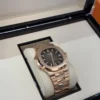 Patek Philippe Nautilus rose gold del 2021 chocolate bown full set excellent condition con documenti
