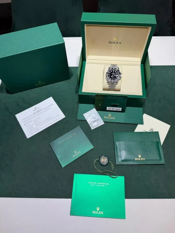 Rolex GMT-Master II NUOVO 2026 Jubilee Bruce Wayne Italia full set con documenti e scatola