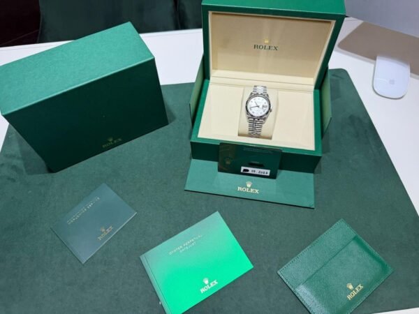 IMG_1040 Rolex Datejust 36 NUOVO Jubilee 2026 quadrante argenté argento con diamanti ore 6 e 9 full set