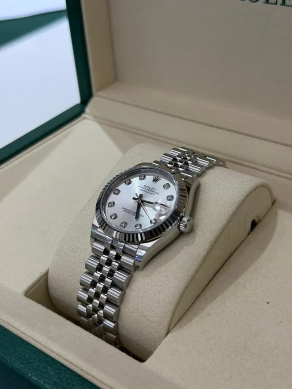 Rolex Datejust 31 NUOVO 2026 Jubilee quadrante argent&egrave; in diamanti full set con documenti