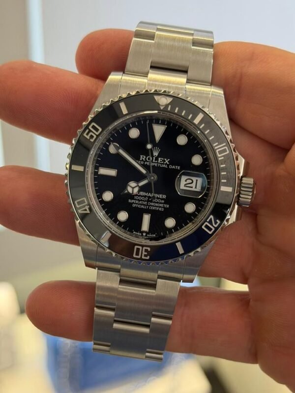 Rolex Submariner Date 41mm NUOVO 2026 Luglio Italia full set con documenti e scatola Rolex