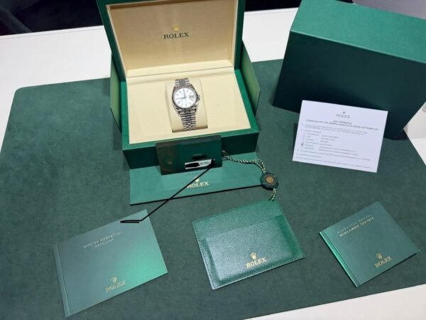 Rolex Datejust 36mm Argentè NUOVO 2026 mai indossato Jubilee full set con documenti e scatola