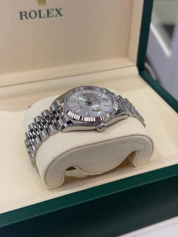 Rolex Datejust 36mm Argentè NUOVO 2026 mai indossato Jubilee full set con documenti e scatola