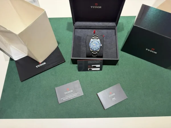 Tudor Black Bay Fifty-Eight blue 39mm del 2023 full set top condition con documenti e scatola