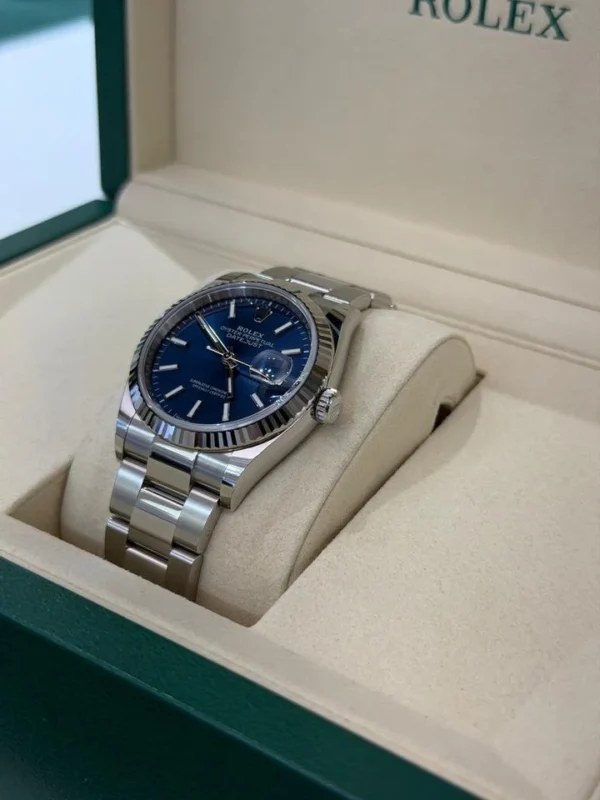 Rolex Datejust 36mm Blu NUOVO 2026 mai indossato Oyster full set con documenti e scatola
