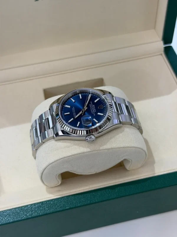 Rolex Datejust 36mm Blu NUOVO 2026 mai indossato Oyster full set con documenti e scatola