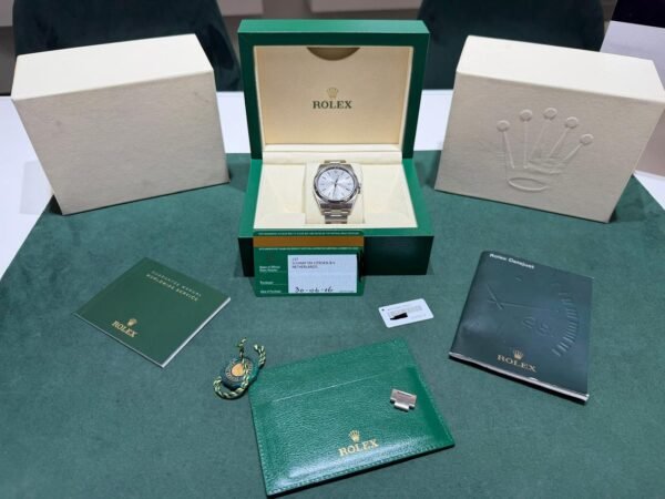 Rolex Oyster Perpetual 39 dark rhodium del 2016 full set top condition con documenti