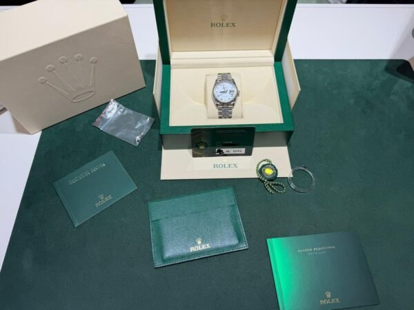 Rolex Datejust 36mm white bianco del 2022 Italia full set top condition con documenti e scatola