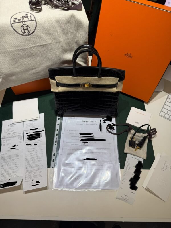 Herm&egrave;s Birkin 25 Crocodile Niloticus Liss&eacute; Nera &ndash; Hardware Oro stampa W NUOVA 2024 hardware dorato full set con scontrino ufficiale e Cites