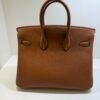 Herm&egrave;s Birkin 25 retourne veau togo colore GOLD ( il pi&ugrave; richiesto ) marrone stampa K NUOVA Dicembre 2025 hardware gold full set con scontrino