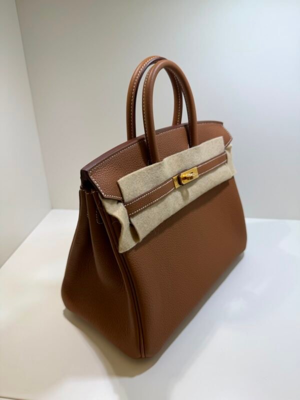 Herm&egrave;s Birkin 25 retourne veau togo colore GOLD ( il pi&ugrave; richiesto ) marrone stampa K NUOVA Dicembre 2025 hardware gold full set con scontrino