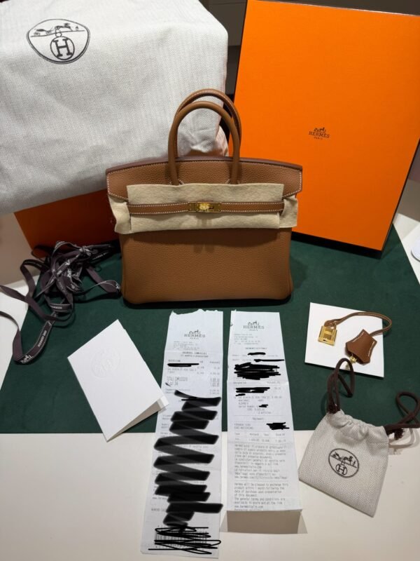 Herm&egrave;s Birkin 25 retourne veau togo colore GOLD ( il pi&ugrave; richiesto ) marrone stampa K NUOVA Dicembre 2025 hardware gold full set con scontrino