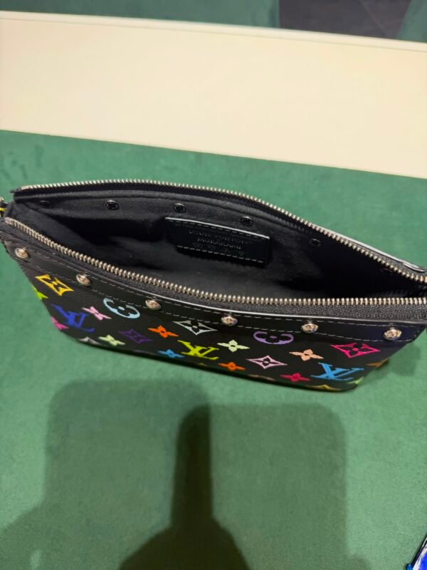 Louis Vuitton x Takashi Murakami Pochette Accessoires Multicolore  del 2025 seminuova full set con scontrino Louis Vuitton, tracolla e catena removibile