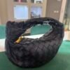 Bottega Veneta Jodie Nera in Pelle Intrecciata con Hardware Dorato