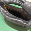 Bottega Veneta Jodie Nera in Pelle Intrecciata con Hardware Dorato