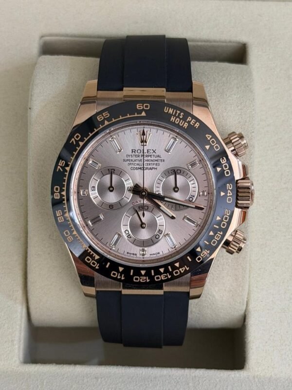 IMG_1415 Rolex Daytona Nuovo 2022 Italia quadrante in Diamanti baguette Sundust full set Oysterflex oro