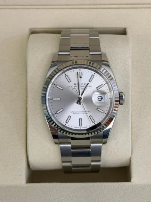 IMG_1428 Rolex Datejust 36mm Argentè NUOVO 2026 mai indossato Oyster full set con documenti e scatola